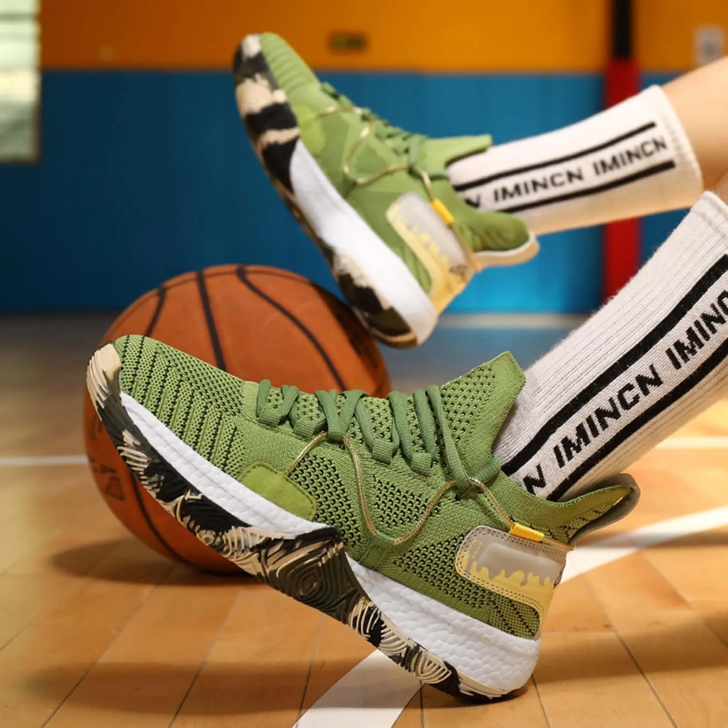 Mens And Womens mesh Fabric Breathable Basketball Sneakers Mid Top Lace Up Upper For Casual Sneakers Comfortable And Non Slip Baseball Sneakers Park Walking Shoes Badminton Volleyball Table Tennis