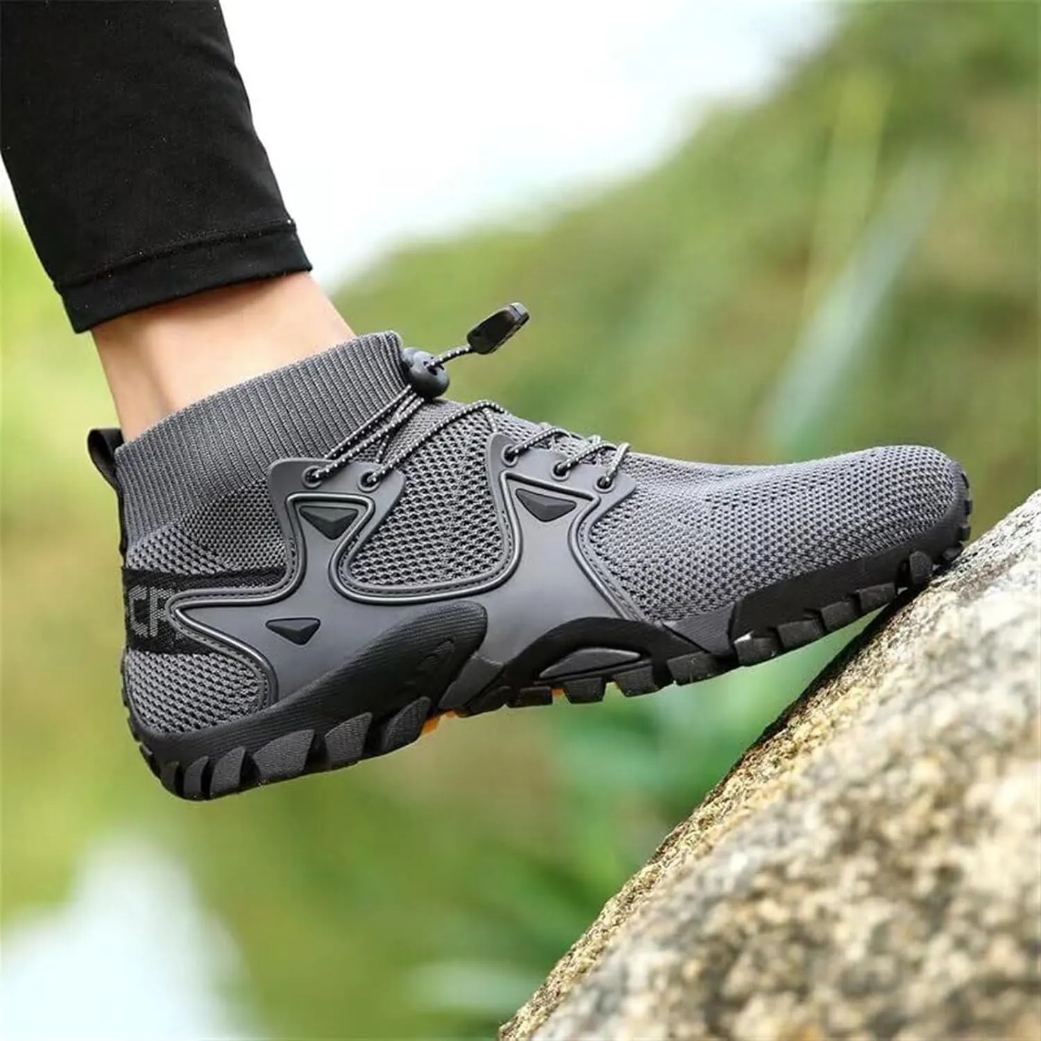 Men's Outdoor Fashion Hiking Shoes Breathable Loafers Comfortable Round Toe Casual Slip On Walking Shoes for Men