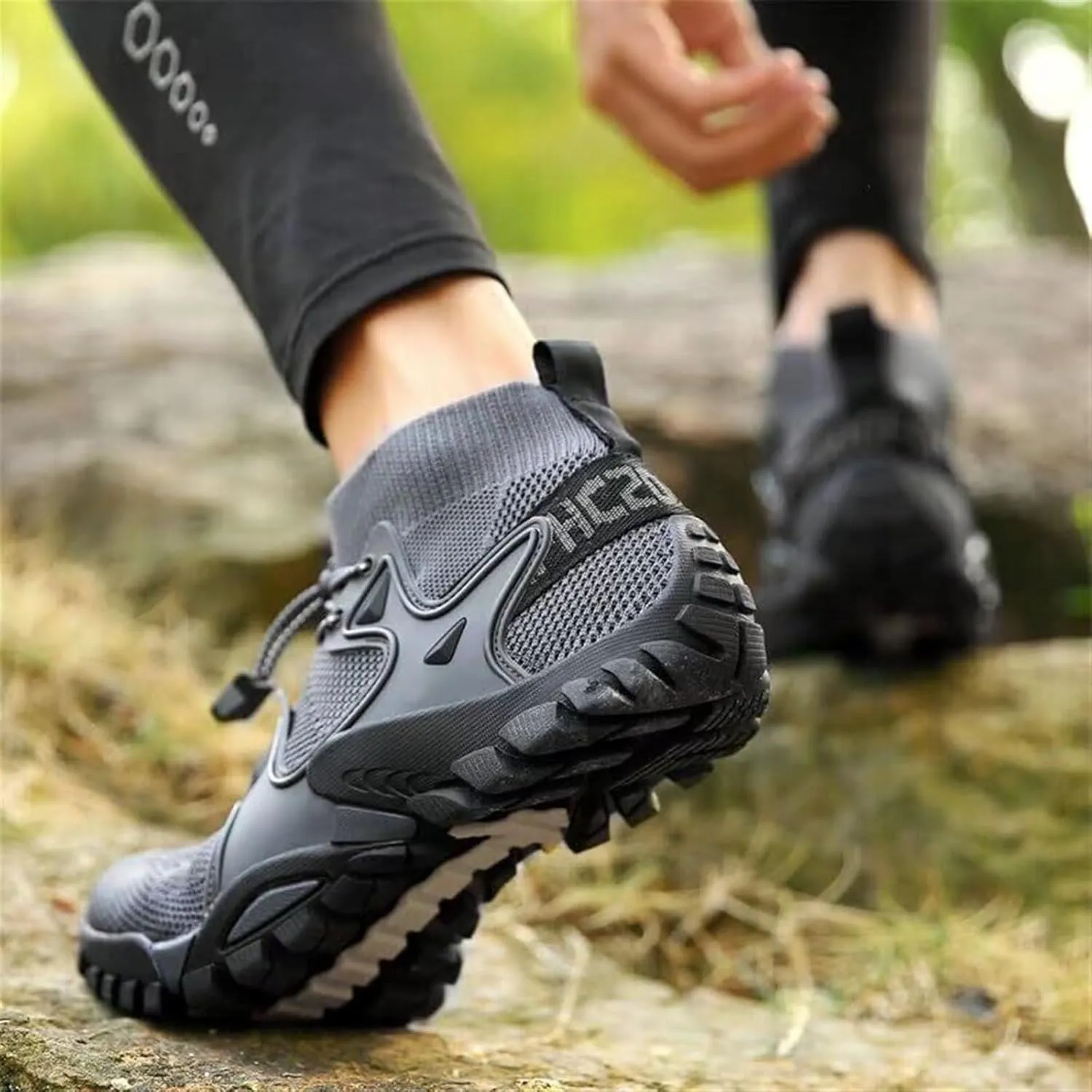 Men's Outdoor Fashion Hiking Shoes Breathable Loafers Comfortable Round Toe Casual Slip On Walking Shoes for Men