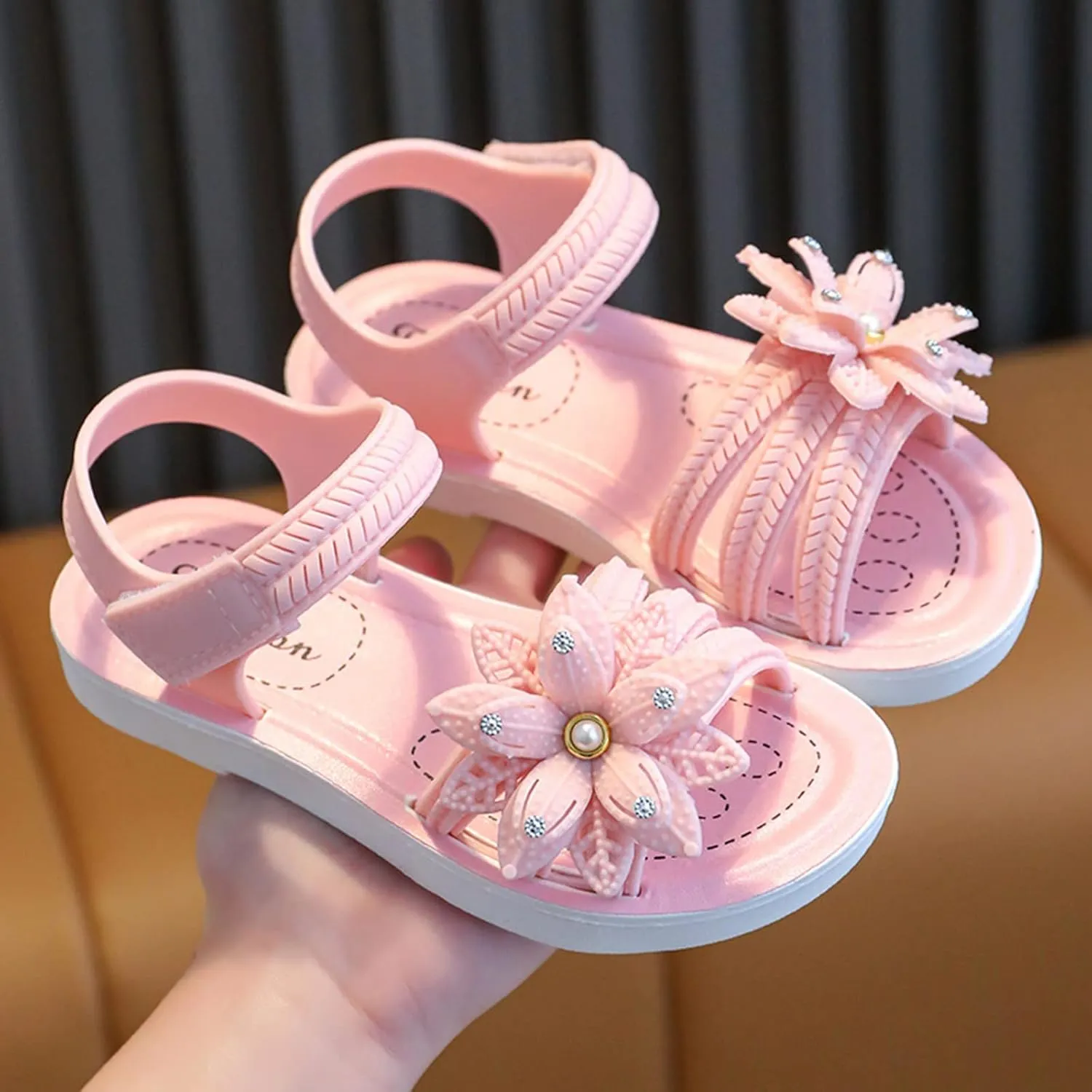 Toddler Girls Sandals Non Slip Soft Sole Comfortable Open Toe Flat Sandals with Flower Princess Bridesmaid Slides