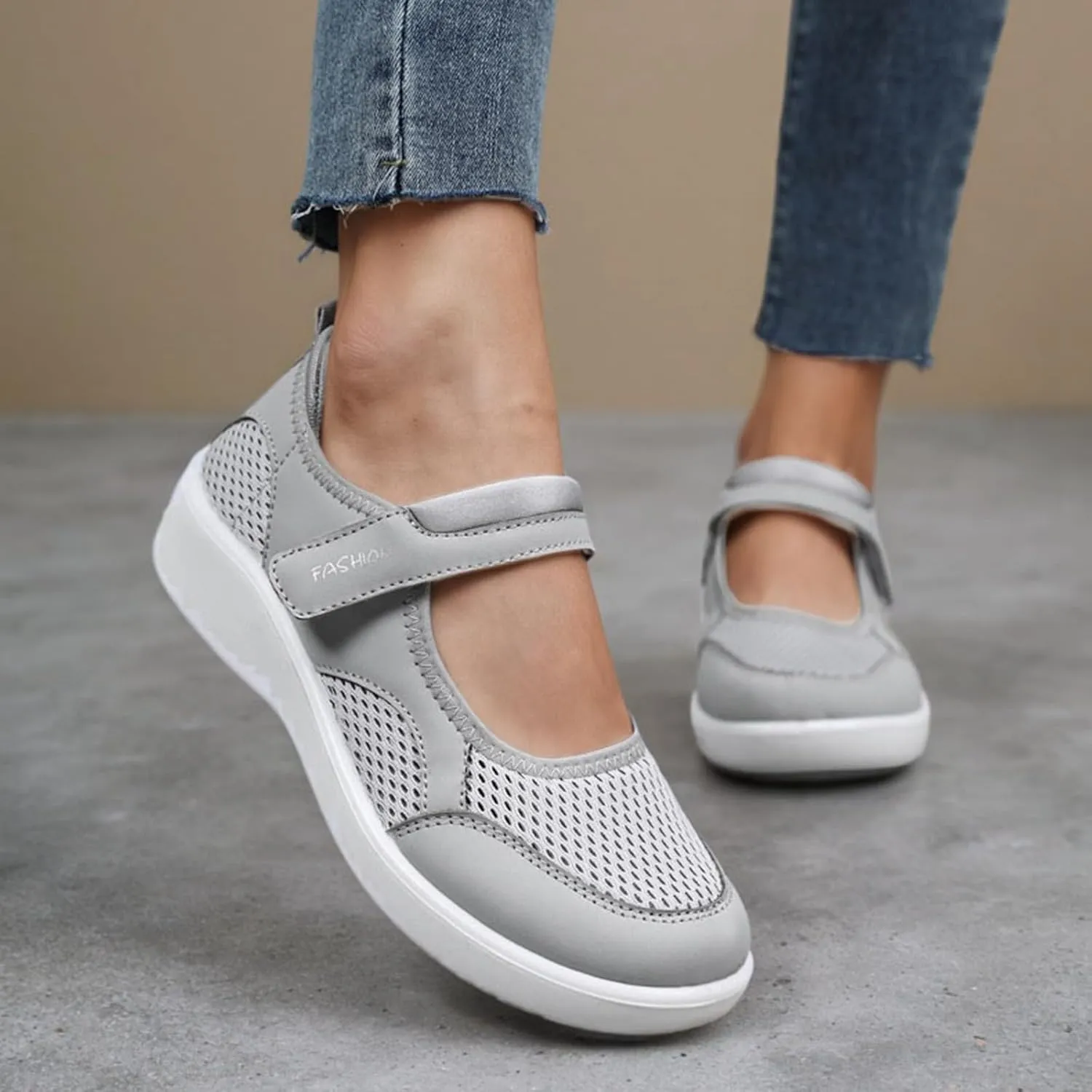 Women's Casual Slip On Shoes Breathable Mesh Flat Comfortable Walking Shoes for Women Adjustable Straps Lightweight Summer Loafers