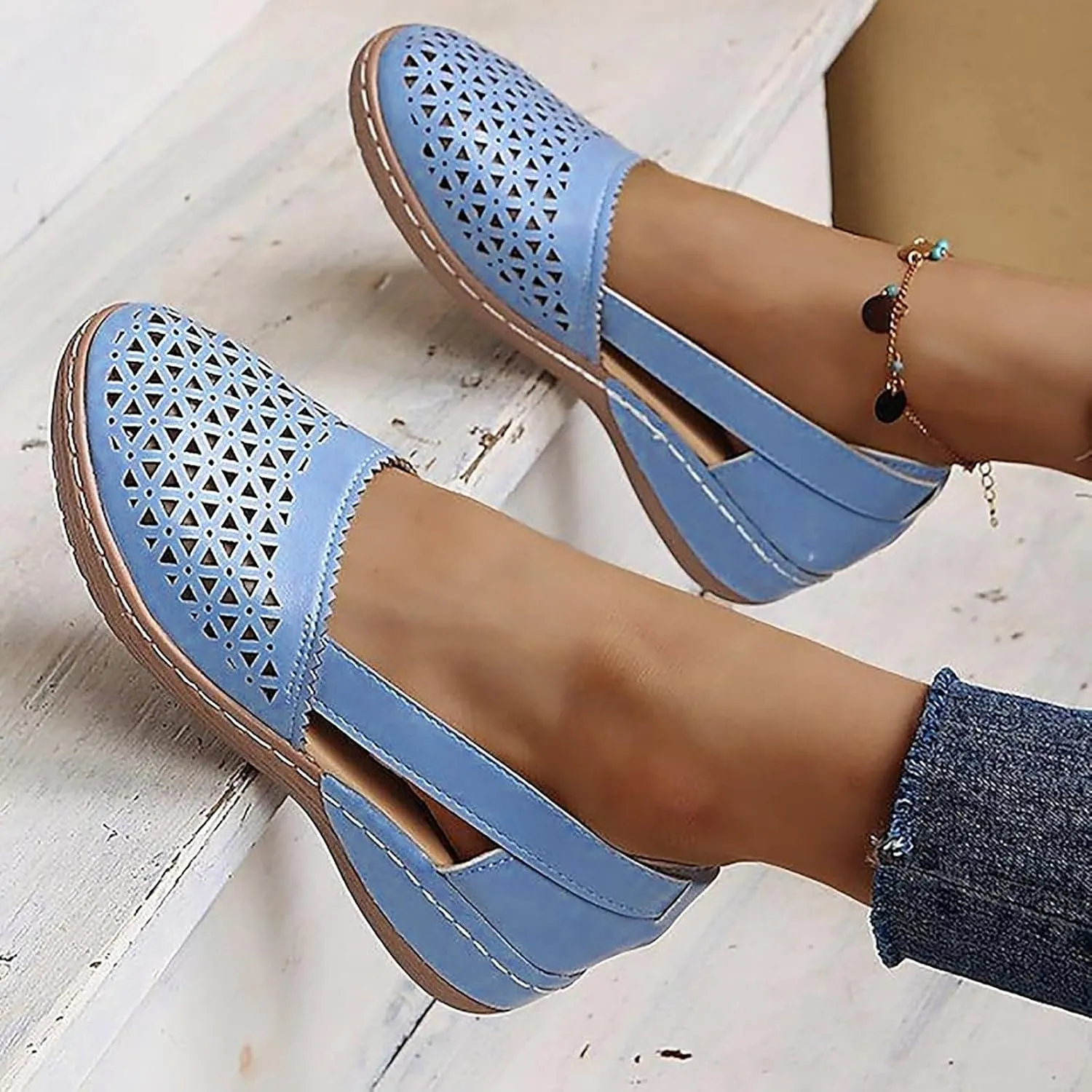 Women's Leather Platform Wedge Orthopedic Sandals 2025 Fashionable Comfortable Closed Toe Hollow Out Wedge Heeled Thick Soled Sandals Beach Vacation Travel Summer Casual Lightweight Wedding Shoes