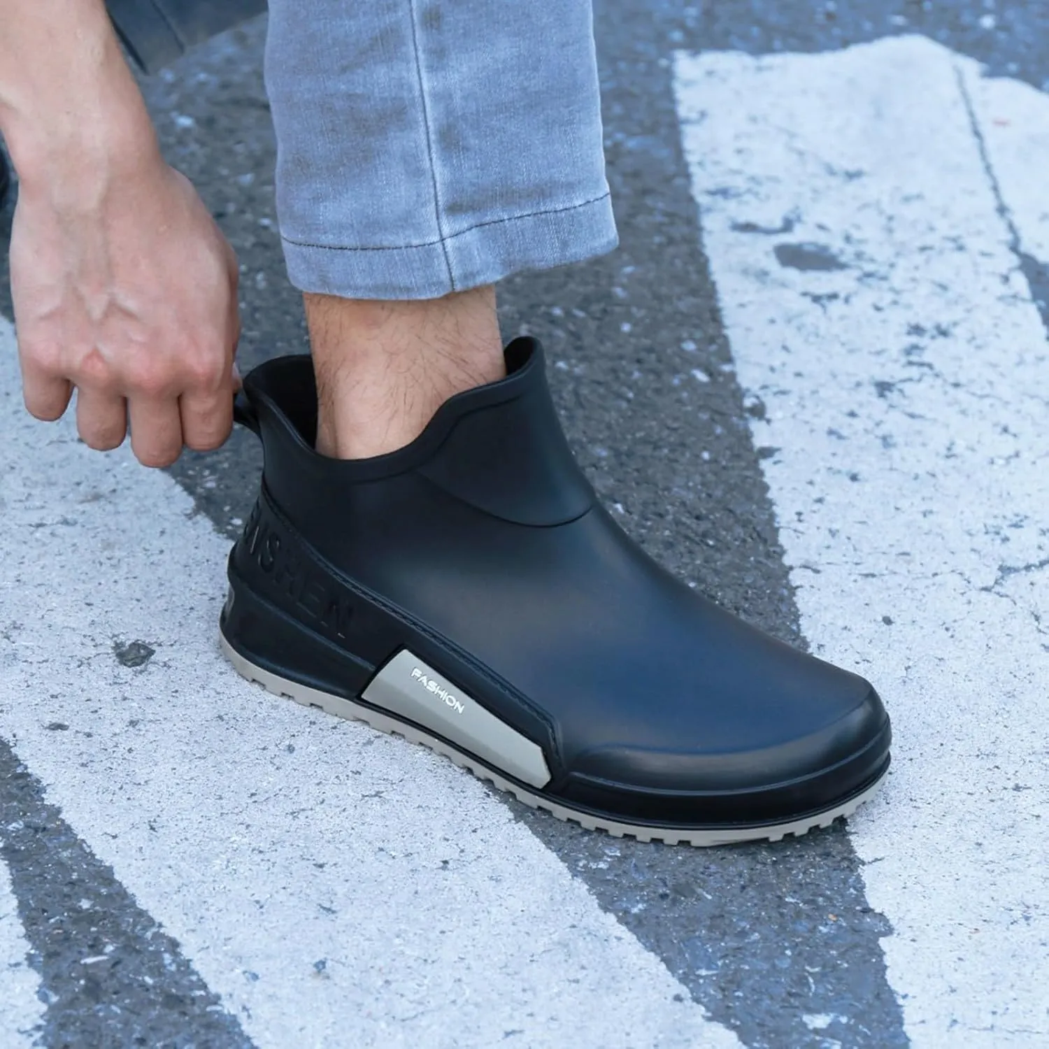 Womens Rain Boots Mid Calf Mens Grounded Footwear Booties for Woman Slip On Barefoot Shoes Women's Ankle Rain Boots Rubber Fishing Deck Womens Boots Fall 2024